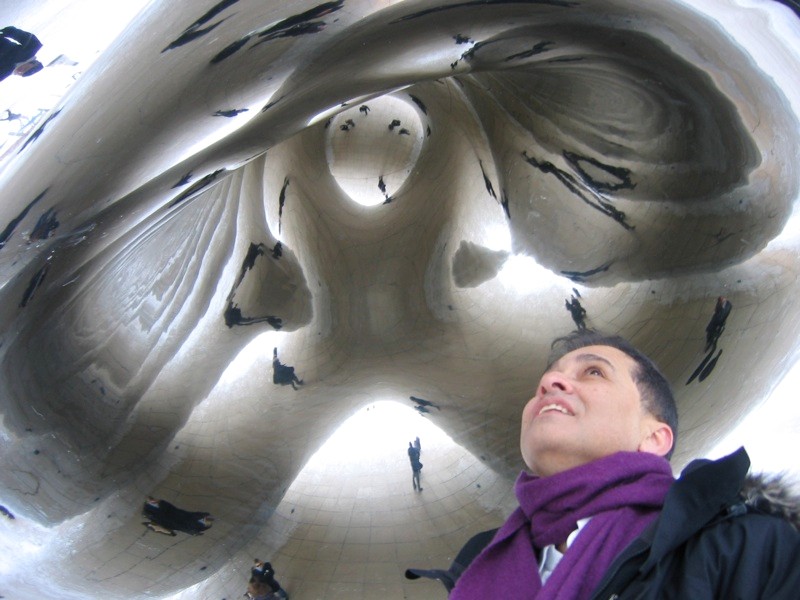 Param Vir visiting Cloud Gate in Chicago